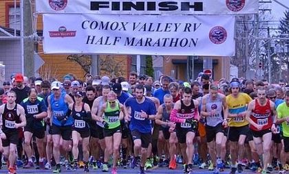 Ian Searle and Erin Burrett win Comox Valley RV Half Mara